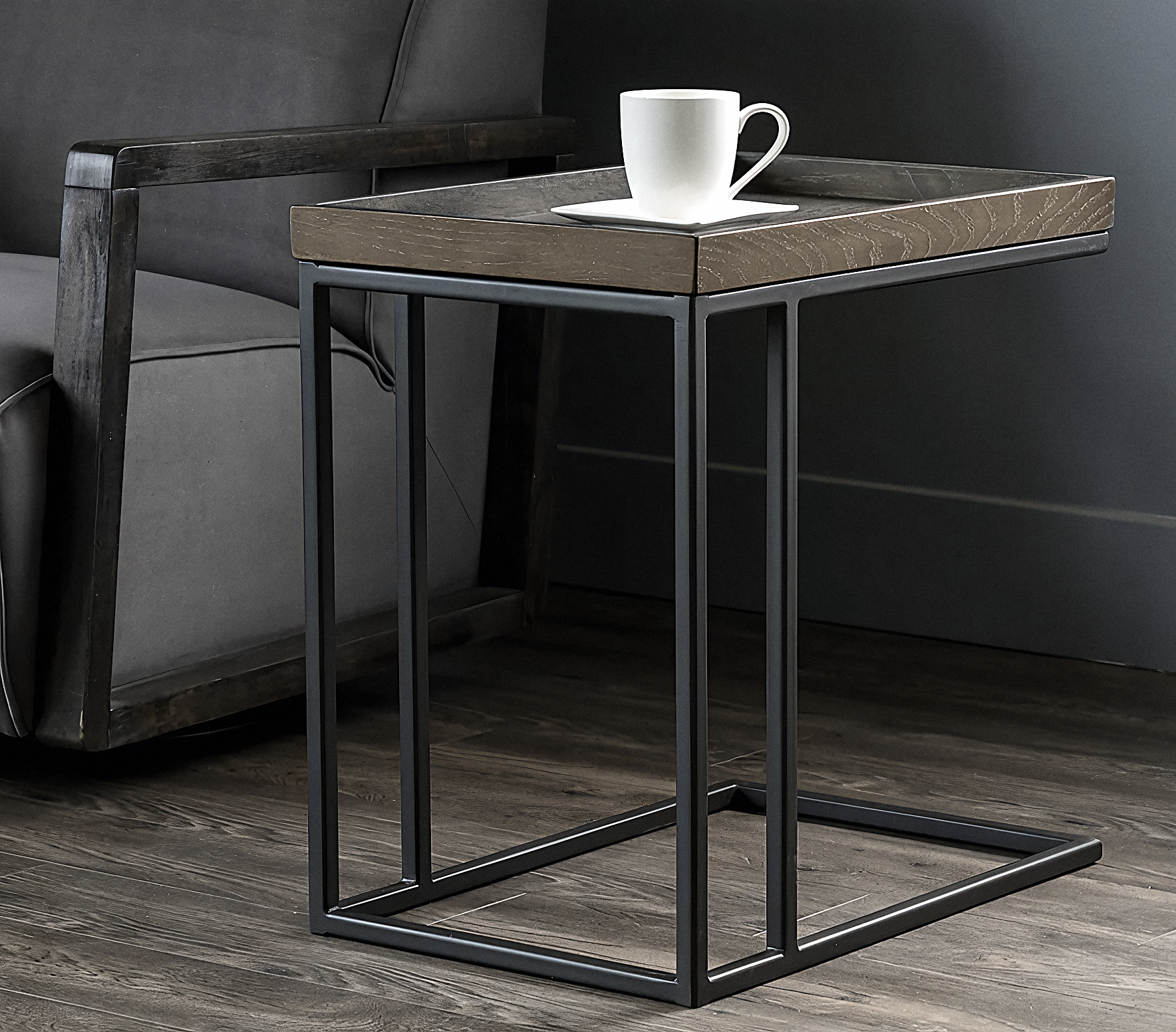 ARDEN C- SHAPED SIDE TABLE